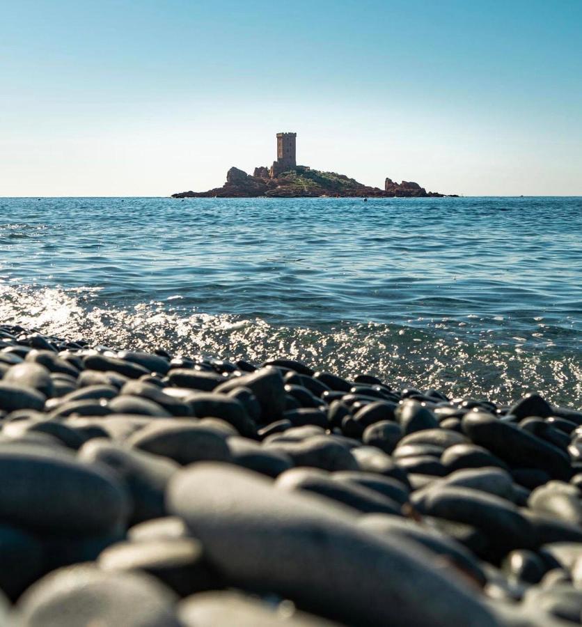 Joli Studio A Front De Mer Saint-Raphaël Zewnętrze zdjęcie